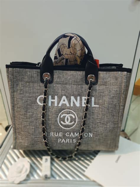 dubai fake bags market